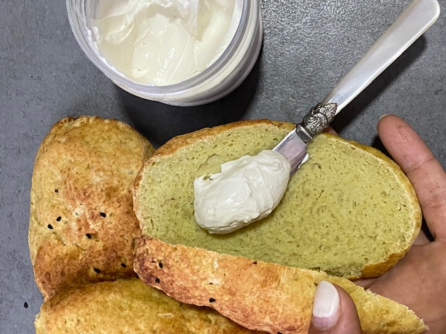 Pea bun or Roll<br>**PRE-ORDER 48 HOURS**